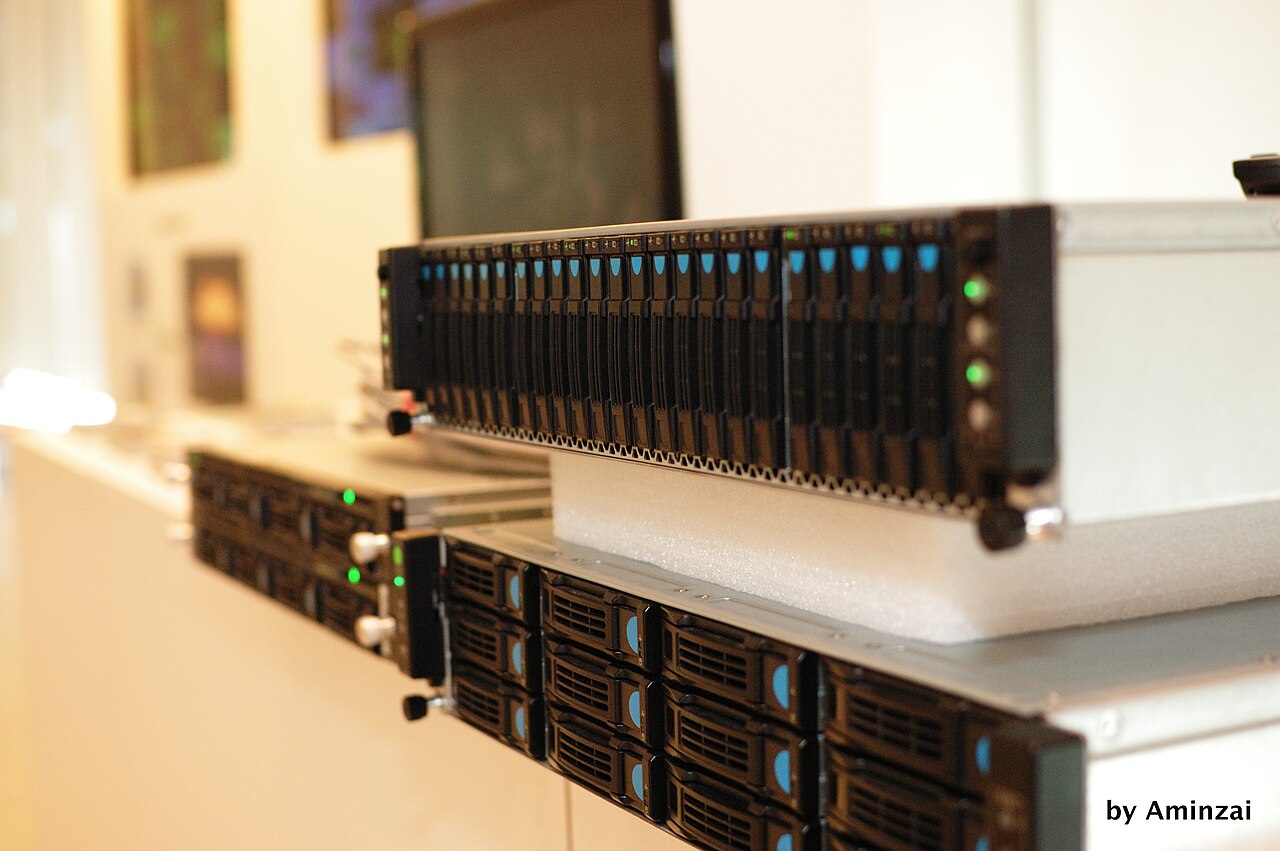 Cloud computing servers in a rack